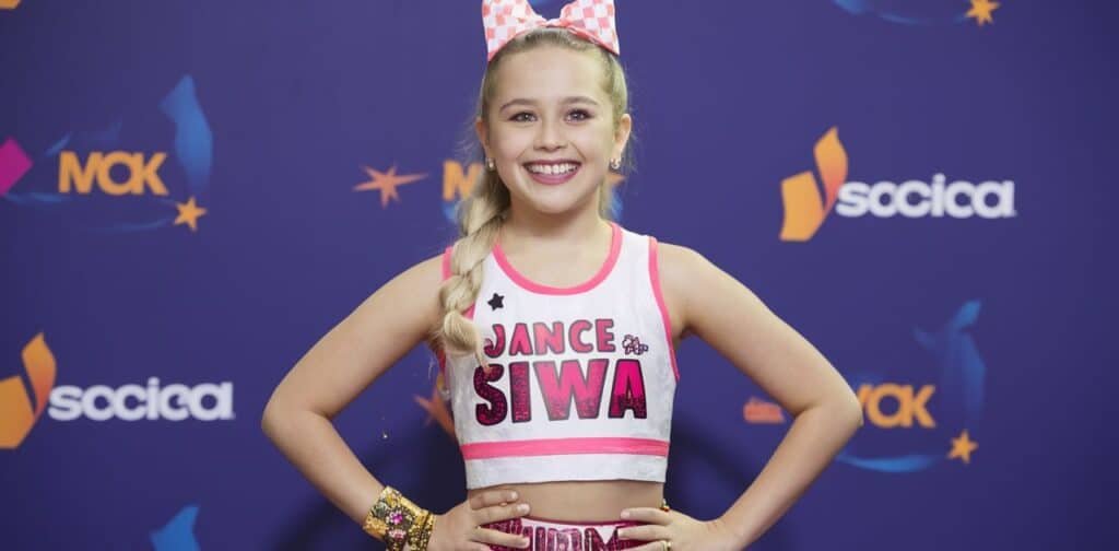 Fans of former "Dance Moms" star Jojo Siwa have been furiously 
